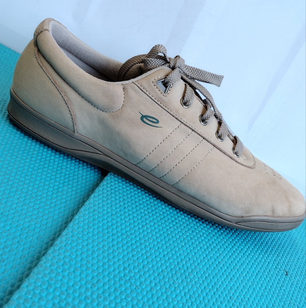 Easy Spirit Fitness Women Casual Sneakers Comfort Leather Lace Up 8.5